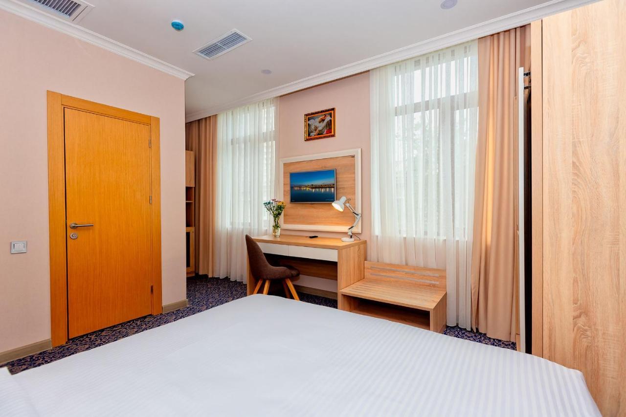 Golden City Hotel Baku Exterior foto